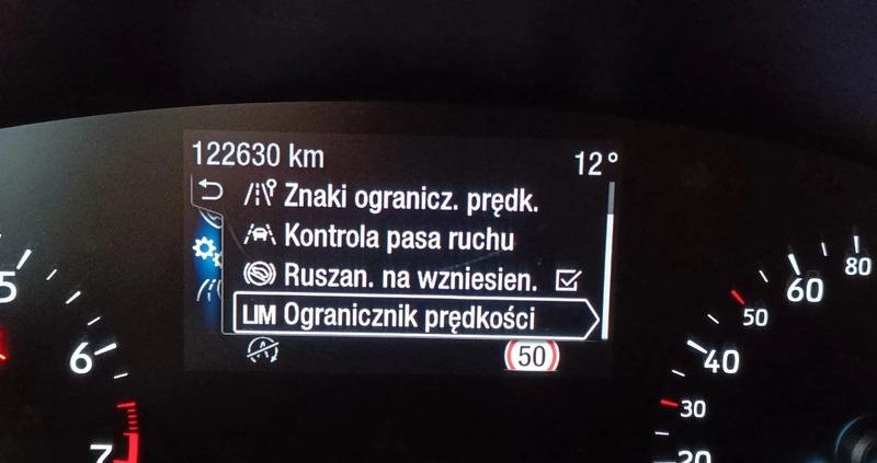 Ford Focus cena 49900 przebieg: 122000, rok produkcji 2018 z Gdynia małe 529